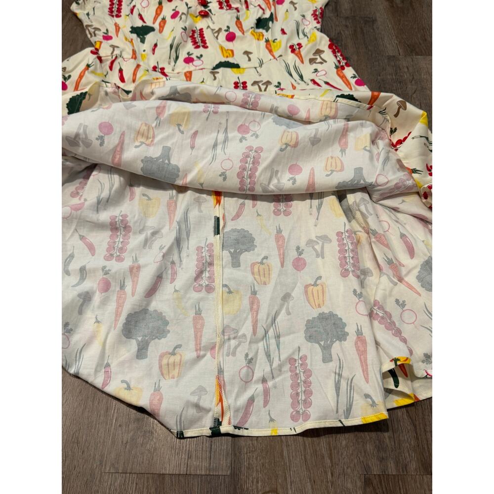 Collectif London Women's Summer Vegetable Garden Print Fit Flare Dress Size 16 - Picture 5 of 10